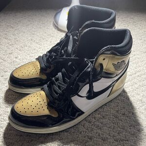 Air Jordan 1 Retro High OG NRG “Patent Gold Toe”